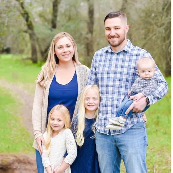 Meet your Posher, Robin - Picture 1 of 1